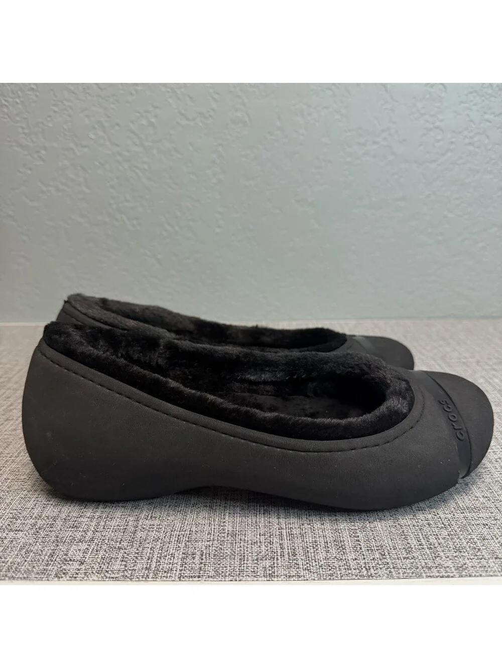 Crocs Shoes Womens Sz 8 Black Nanook Fuzz Collection Lined Ballet Flats Loafers